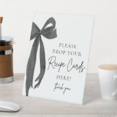 Black Bow Share a Recicard Brautparty Sign Sockelschild (In SItu)