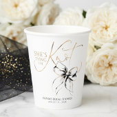 Black Bow She's Tying the Knot Bridal Shower Pappbecher