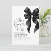 Black Bow Sie bindet das Brautparty des Knotens Einladung (Stehend Vorderseite)