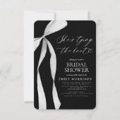 Black Bow Sie bindet das Brautparty des Knotens Einladung (Vorderseite)