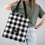 Black Buffalo Kariertes Muster Mit Monogramm Bride Tasche<br><div class="desc">Dieses karierte Muster aus schwarzem Büffel,  mit Monogramm Totentasche aus Braut,  ist das ideale Geschenk für sie. Das Design ist in einem klassischen,  karierten Schwarz-Weiß-Büffel gehalten. Personalisieren Sie die Tasche mit ihrem Vor- oder Nachnamen.</div>