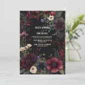 Black Burgundy Floral Modern Boho Wedding Einladung (Stehend Vorderseite)
