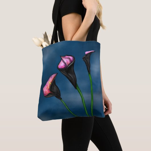 Black Calla Lilies Pink Center Tasche (Von Nahem)