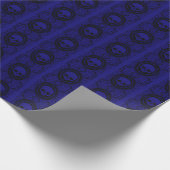 Black Cameo Damask Skulls auf Navy Wrapping Paper Geschenkpapier (Ecke)