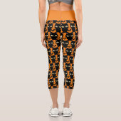 Black Cat auf Orange Halloween Style Yoga Capri Leggings (Rückseite)
