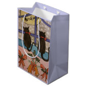 Black Cat Christmas Mittlere Geschenktüte (Rückseite Schrägansicht)