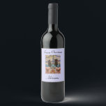 Black Cat Christmas Wine Labels Weinetikett<br><div class="desc">Diese beiden niedlichen schwarzen Katzen sitzen geduldig auf dem Fensterbrett, damit der Weihnachtsmann ankommt. Es ist Heiligabend und der Schnee fällt schwer. Das Haus ist mit heiligen und saisonalen Glocken für die Ferien bedeckt. Dann wird die Geduld der Katze belohnt, wenn sie den Weihnachtsmann in seinem RentierSchlitten sehen, der über...</div>