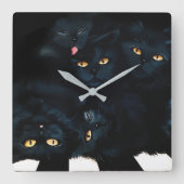 Black Cat Cuddle Quadratische Wanduhr (Vorderseite)
