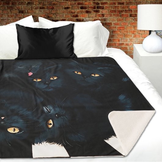 Black Cat Cuddle Sherpadecke