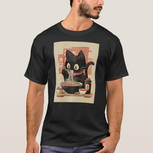 Black Cat Eating Ramen Noodles Tee (Vorderseite)