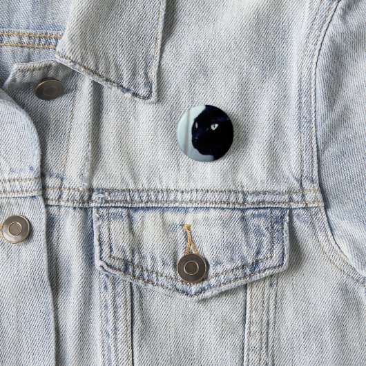 Black Cat Face Button (Beispiel)