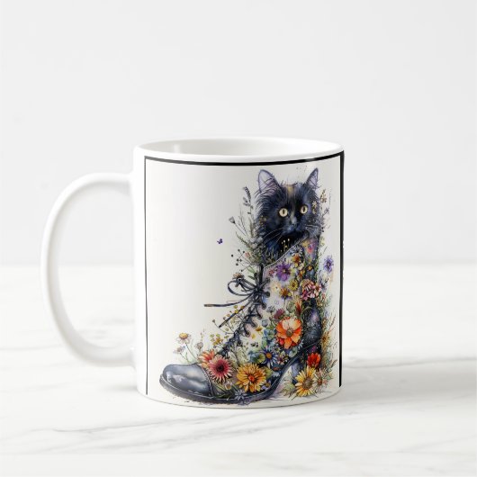 Black Cat in Whimsical Boot Latte Liebe Custom Kaffeetasse (Links)