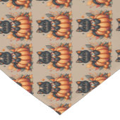 Black Cat on Pumpkin mit Herbst Quilt Muster Kurzer Tischläufer (Ecke)
