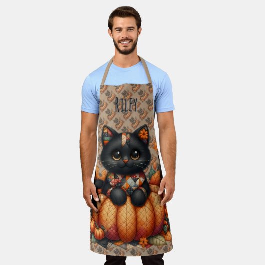 Black Cat on Pumpkin mit Herbst Quilt Muster Schürze (Getragen)