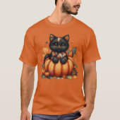 Black Cat on Pumpkin mit Herbst Quilt Muster T-Shirt (Vorderseite)