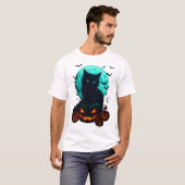 Black Cat on Pumpkins under Full Moon – Spooky Hal T-Shirt (Vorne ganz)