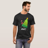 Black Cat Pushing Christmas Tree Over Cat What T-Shirt (Vorne ganz)