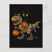 Black Cat Riding Mummy T-Rex - Niedliches Hallowee Postkarte (Vorderseite)
