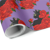 Black Cat Rote Rosen Lila Geschenkpapier (Rolleneckpunkt)