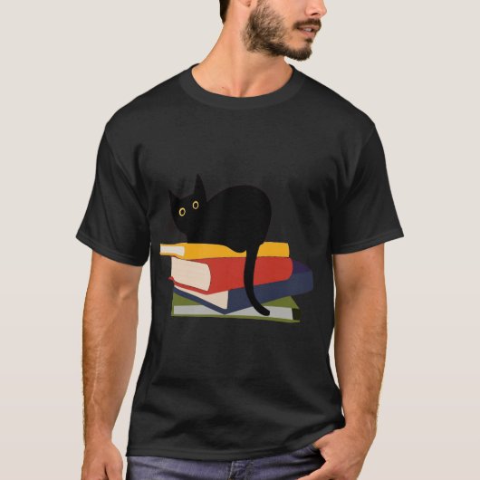 Black cat sits on top of a stack of five books. (Vorderseite)