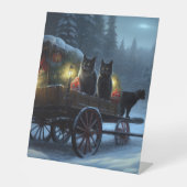 Black Cat Snowy Sleigh Ride Weihnachtsdekor Sockelschild (Vorderseite)