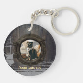 Black Cat Sunset: Eine Reise zur THRIVE Round Schlüsselanhänger (Rückseite)