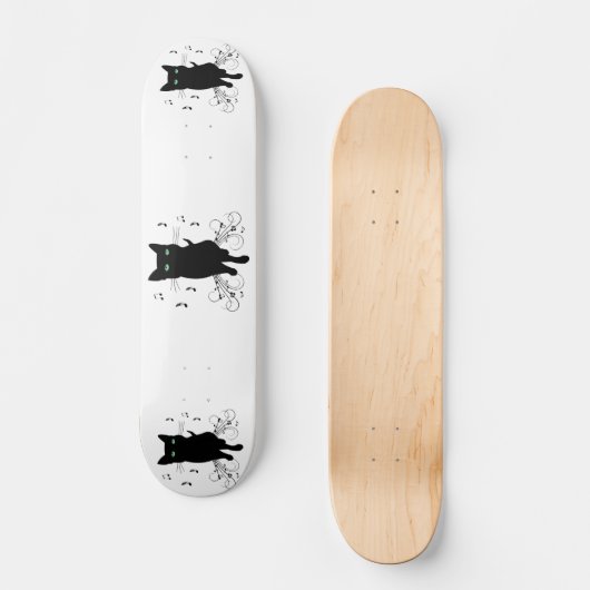 Black Cat Surrounded by Whispering Notes of Music Skateboard (Vorderseite)