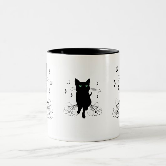 Black Cat Surrounded by Whispering Notes of Music Zweifarbige Tasse (Mittel)
