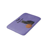 Black Cat und Pumpkin Happy Halloween Lila Badematte (Schrägansicht)