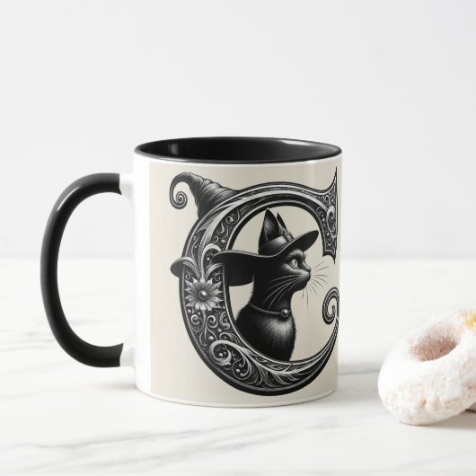 Black Cat Witch Hexerei Letter C Custom Initial Tasse (Mit Donut)