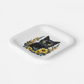 Black Cat With Flowers Pappteller (Gewinkelt)