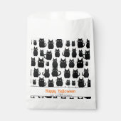 Black Cats Individuelle Name Happy Halloween Geschenktütchen (Vorderseite)