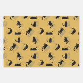 Black Cats on Mustard with Blue Outlines– Modern Geschenkpapier Set (Vorderseite 2)