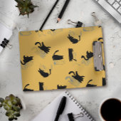 Black Cats on Mustard with Blue Outlines– Modern Klemmbrett