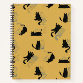 Black Cats on Mustard with Blue Outlines– Modern Notizblock (Vorderseite)