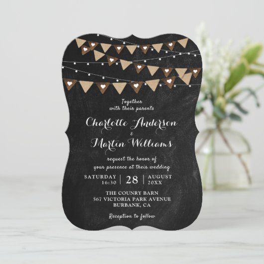 Black Chalkboard String Lights Bunting Einladung (Stehend Vorderseite)