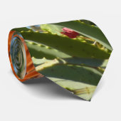 Black-Chinned Hummingbird in Flight Krawatte (Gerollt)