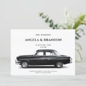 Black Classic Car Wedding Einladung (Stehend Vorderseite)
