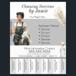 Black Cleaning Service Business Tee Off Flyer<br><div class="desc">Moderne Flyer für Reinigungsservice</div>