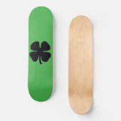 Black Clover Green Skateboard (Vorderseite)