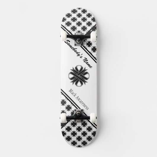 Black Clover Ribbon von Kenneth Yoncich Skateboard (Vorderseite)