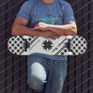 Black Clover Ribbon von Kenneth Yoncich Skateboard