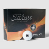 Black Clover Titleist 2023 Pro V1 Golfbälle 12 pk (Äußeres Gebäude)