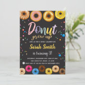Black Colors Donut Birthday Einladungen (Stehend Vorderseite)