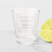 Black Coquette Bow Beige Brautparty Gefallen Schnapsglas (Rückseite)