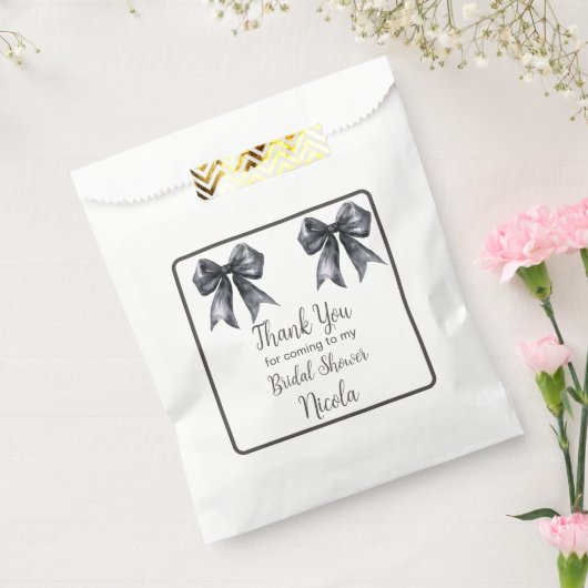 Black Coquette Bow Bridal Shower Geschenktütchen (Versiegelt)