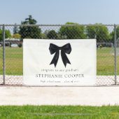 Black Coquette Bow Glückwunsch zum Grad Abschluss Banner (InSitu)