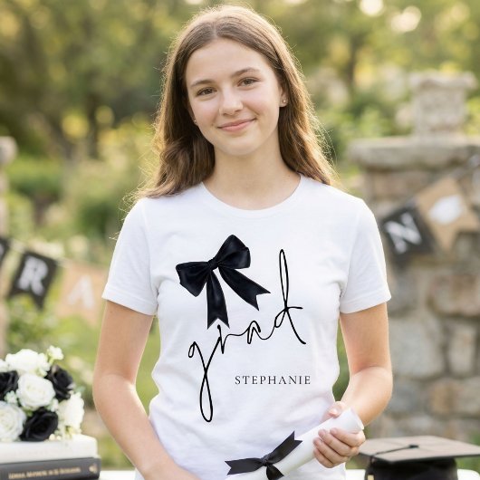 Black Coquette Bow Name Script Grad Abschluss T-Shirt