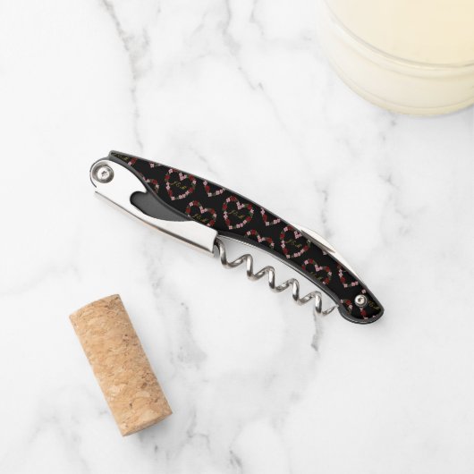 Black corkscrew with a pink and red heart kellnermesser (Vorderseite)