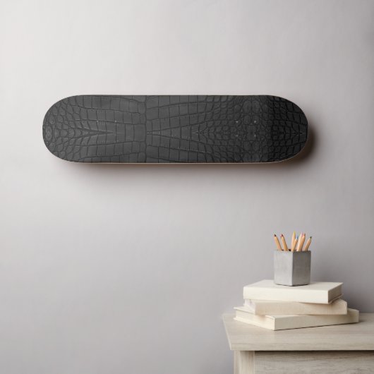 Black Crocodile Leather Print Skateboard (Wandkunst (Horz))
